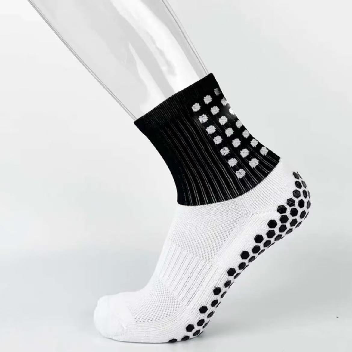 Neueste Unternehmensblogs über Warum Grip-Fußballsocken im Jahr 2026 im Trend liegen – Stil und Leistung kombiniert