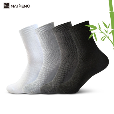 Couleur solide Hommes Chaussettes en bambou Eco-friendly Logo personnalisé durable