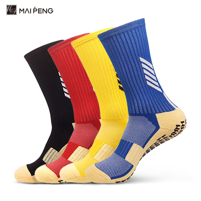 Des chaussettes de football non glissantes pour hommes