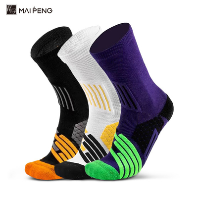 Broderie coussin d'équipage chaussettes d'élite chaussettes de sport de basket-ball sec rapide