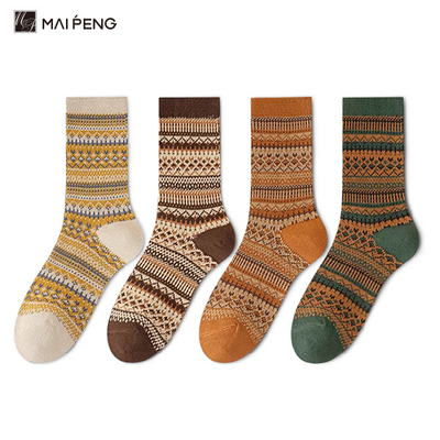 Des chaussettes pour femmes sur mesure en style rétro chaud en hiver des chaussettes de merino en laine épaisse
