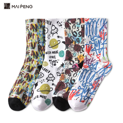 Des chaussettes imprimées par sublimation numérique absorbant la sueur