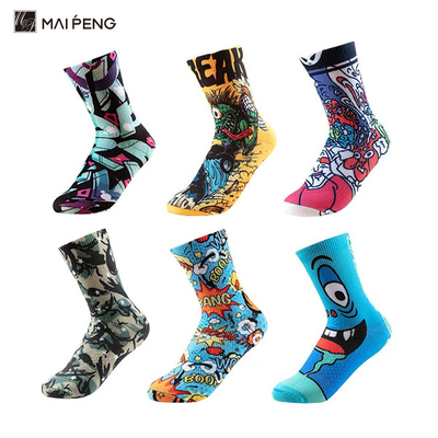 Des chaussettes imprimées par sublimation de logo sur mesure