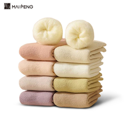 Logo personnalisé chaussettes chaudes anti-dérrapage chaussettes douces en intérieur