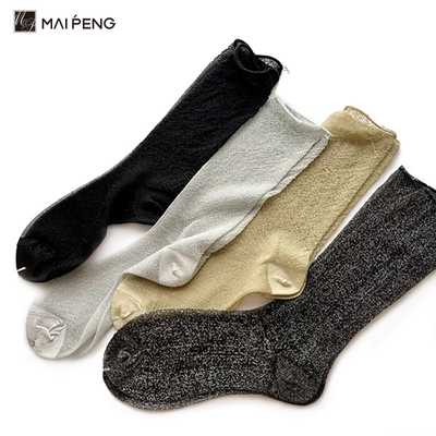 Mode pour femmes chaussettes en fil métallique d'or argenté et brillant